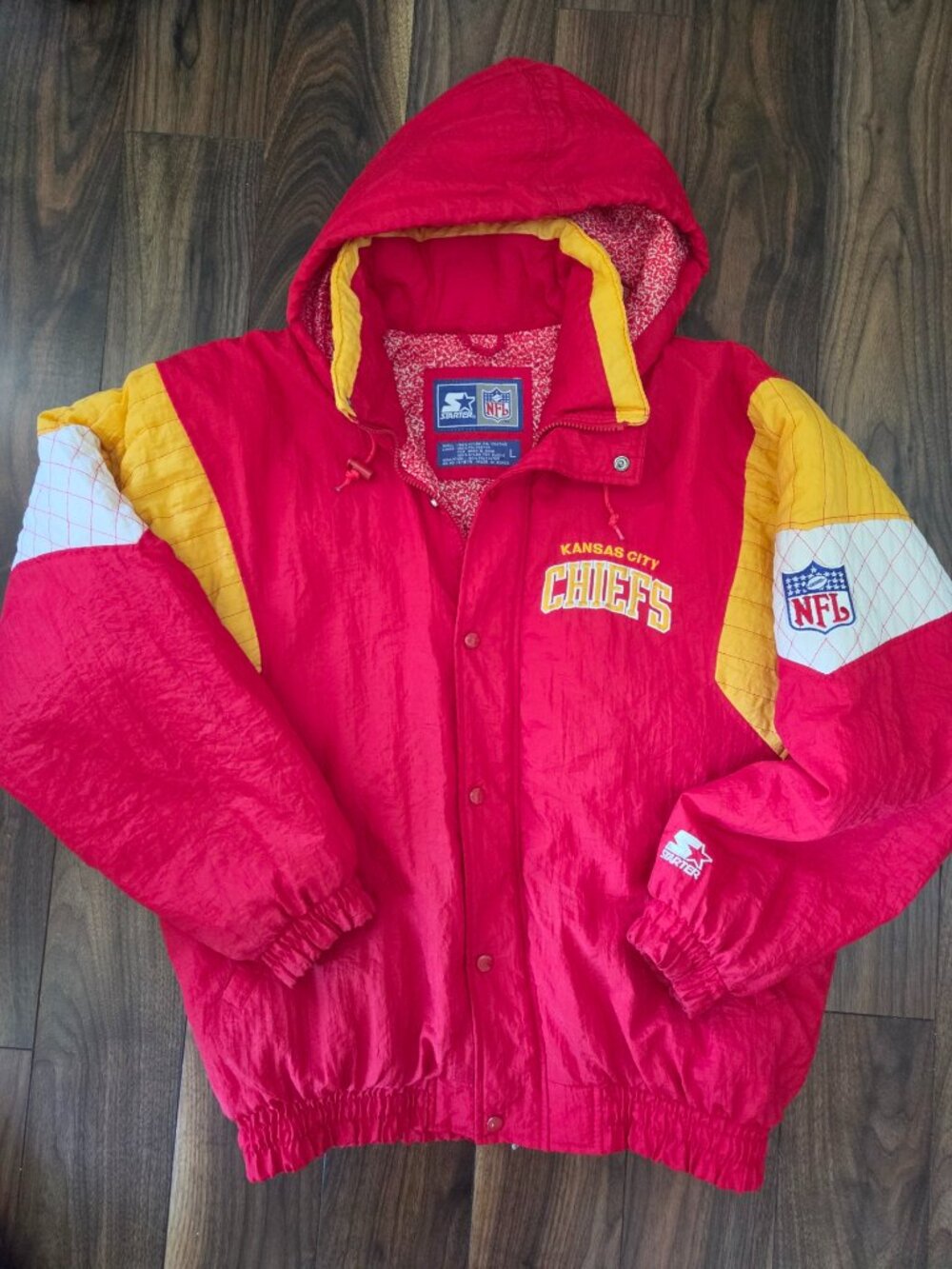 KC Chiefs Starter Jacket Men's Size L NFL Zip-Up Puffer Vintage 90's Rare